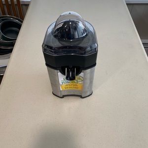 CuisinArt juicer